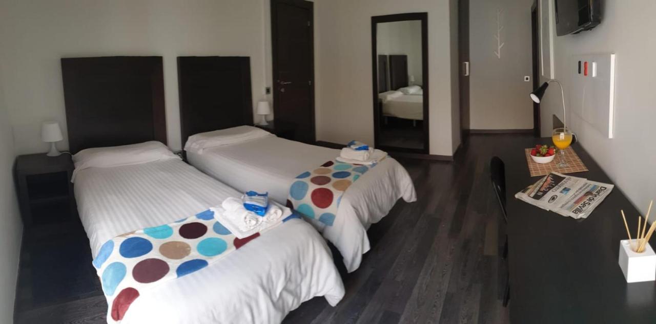Hostel Residencia Viriato Sevilla Exteriér fotografie